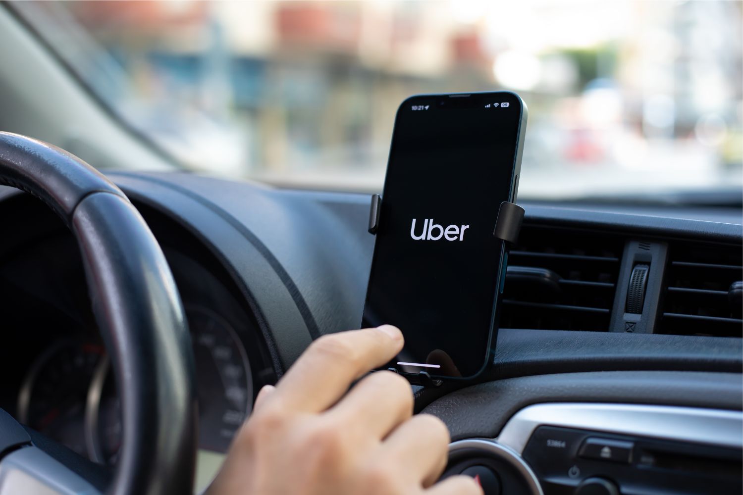 Uber ofrecerá traslados gratuitos a mujeres en emergencia por violencia en Querétaro