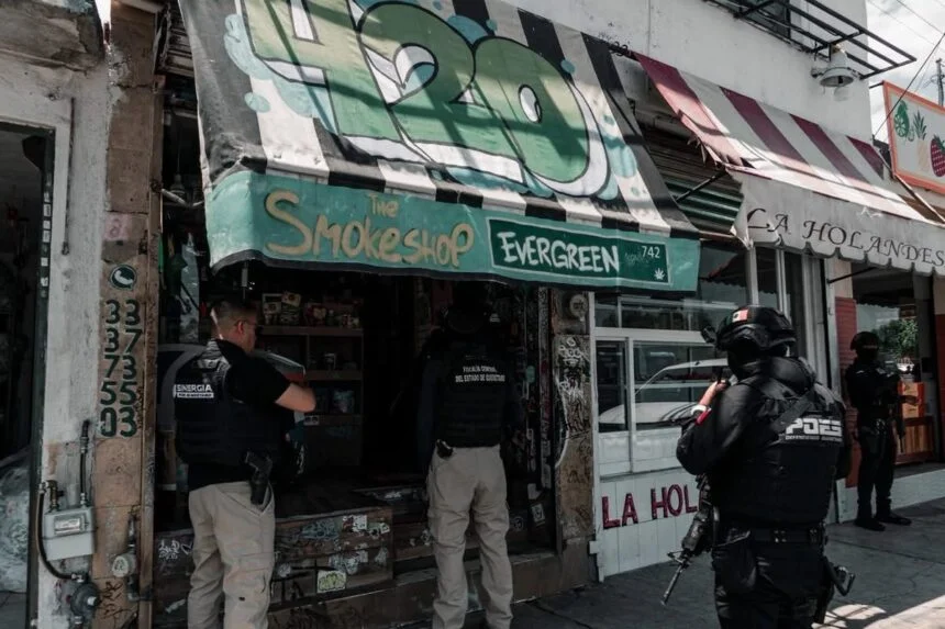 Catean 12 smoke shops en Querétaro por narcomenudeo